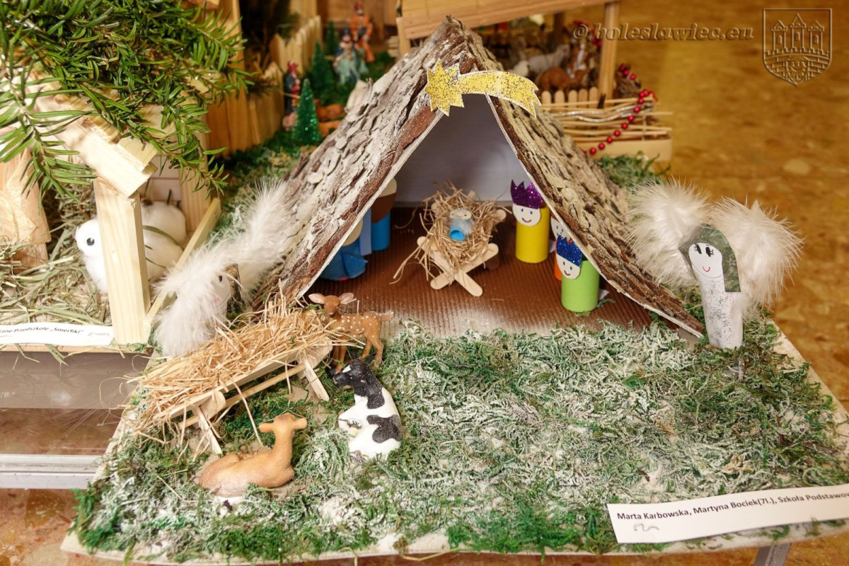 Wystawa szopek bożonarodzeniowych w ratuszu