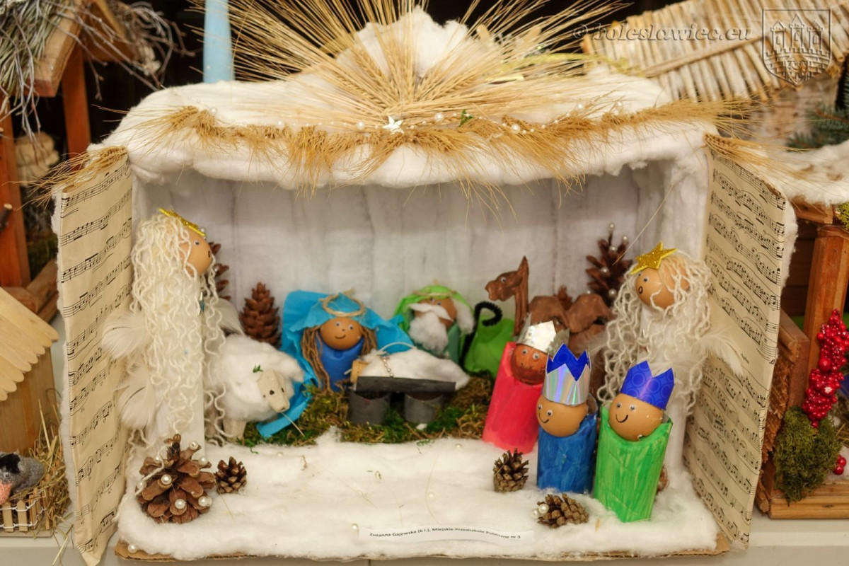Wystawa szopek bożonarodzeniowych w ratuszu