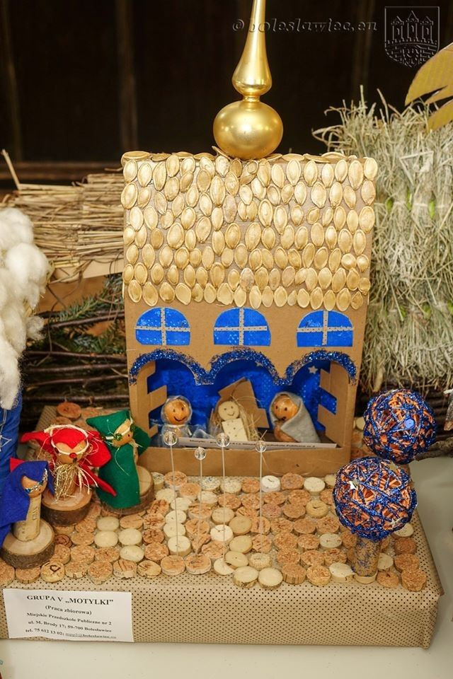 Wystawa szopek bożonarodzeniowych w ratuszu