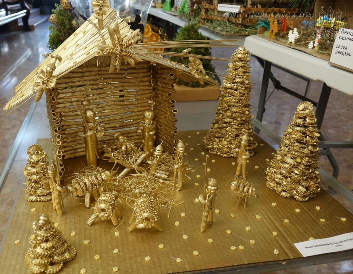 Wystawa szopek bożonarodzeniowych w ratuszu