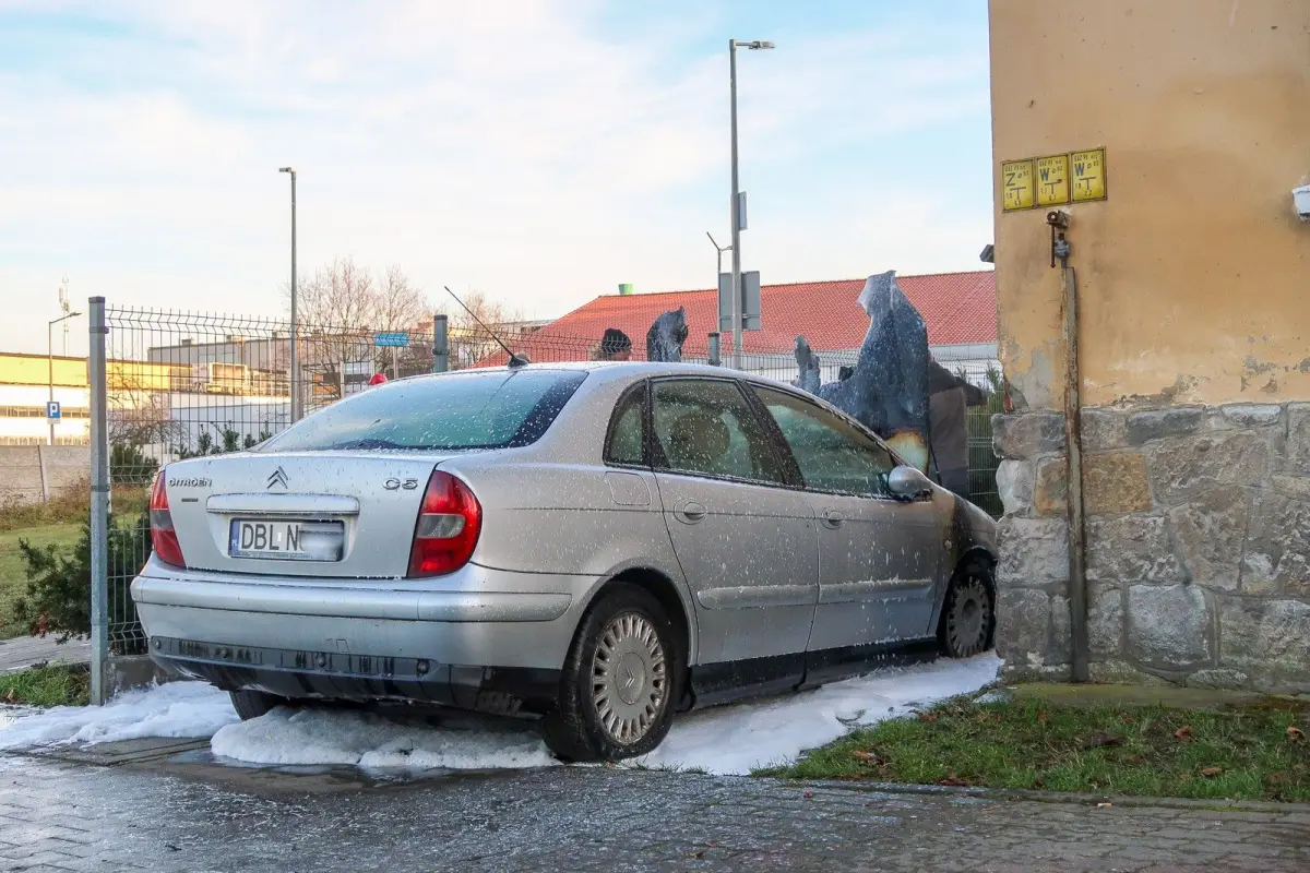 Pożar auta przy ul. Polnej
