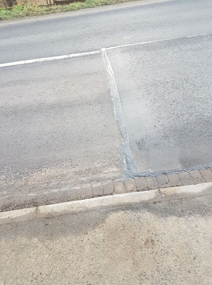 Niebezpiecznie w Łaziskach. „Jeden wielki uskok, można miskę zerwać”