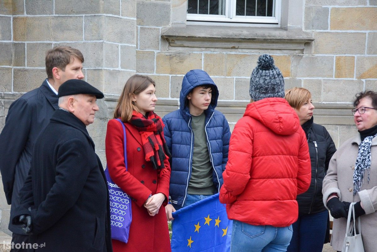 Bolesławianie ponownie protestowali przed Sądem Rejonowym