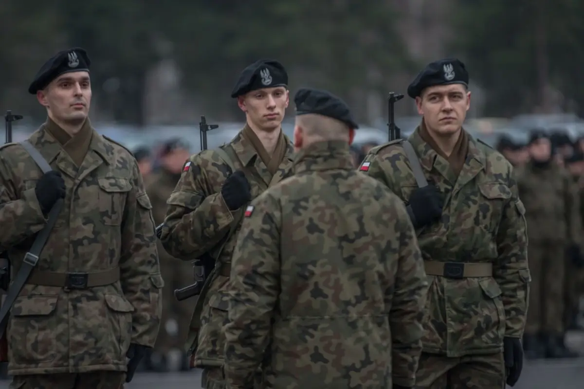 Бронетанкові війська урочисто вручили зброю новобранцям