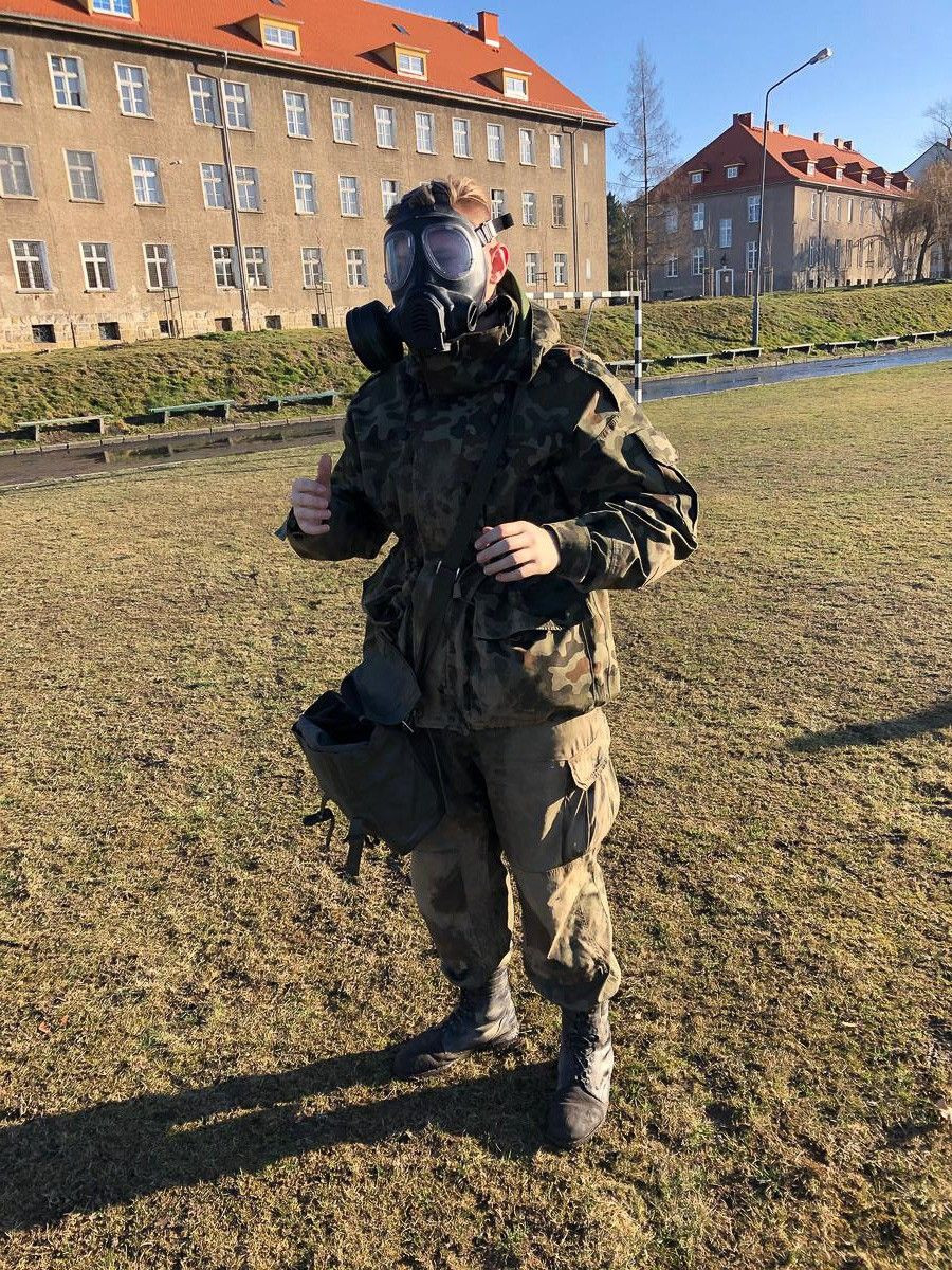 Uczniowie klas mundurowych po egzaminie