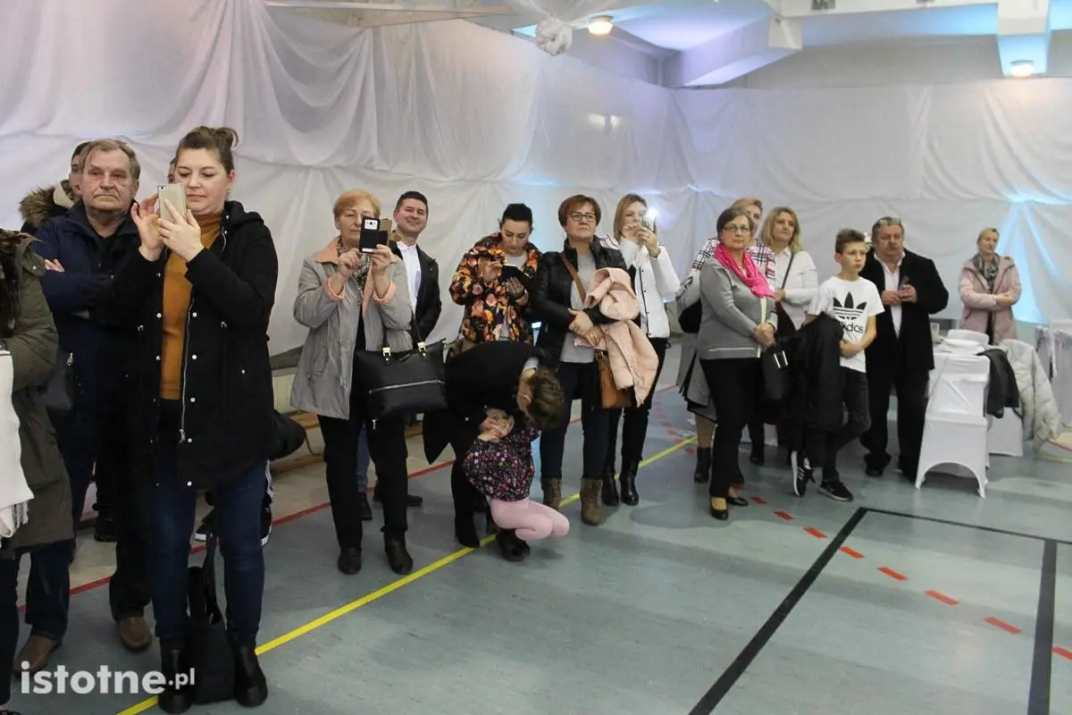 Bal studniówkowy przyszłych maturzystów z II LO