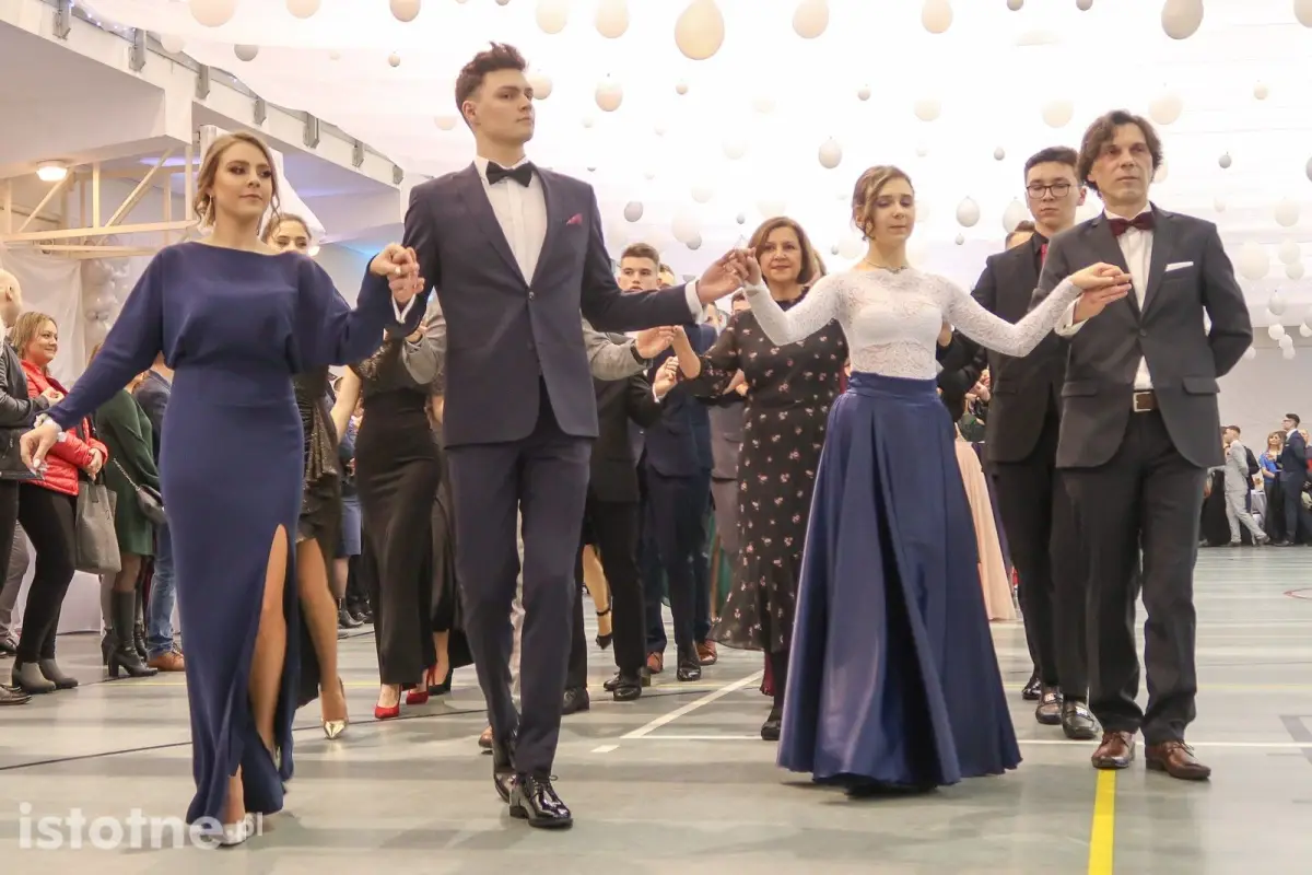 Studniówka w I Liceum Ogólnokształcącym w Bolesławcu