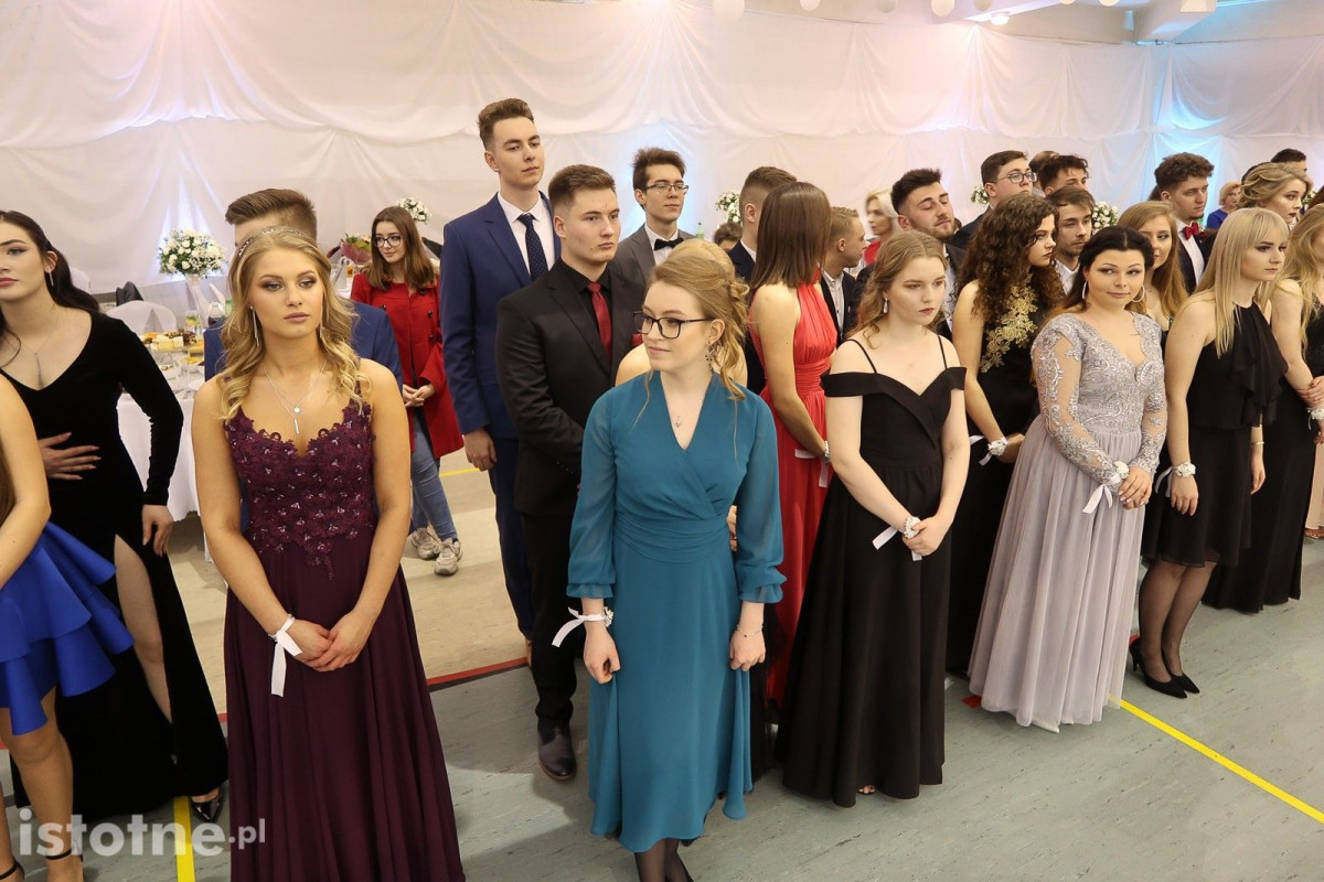 Studniówka w I Liceum Ogólnokształcącym w Bolesławcu