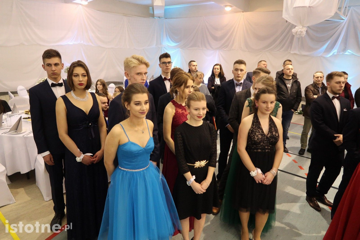 Studniówka w I Liceum Ogólnokształcącym w Bolesławcu