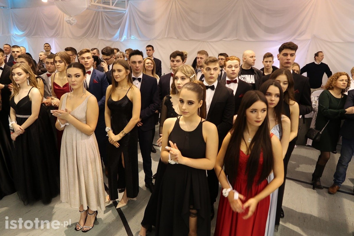 Studniówka w I Liceum Ogólnokształcącym w Bolesławcu