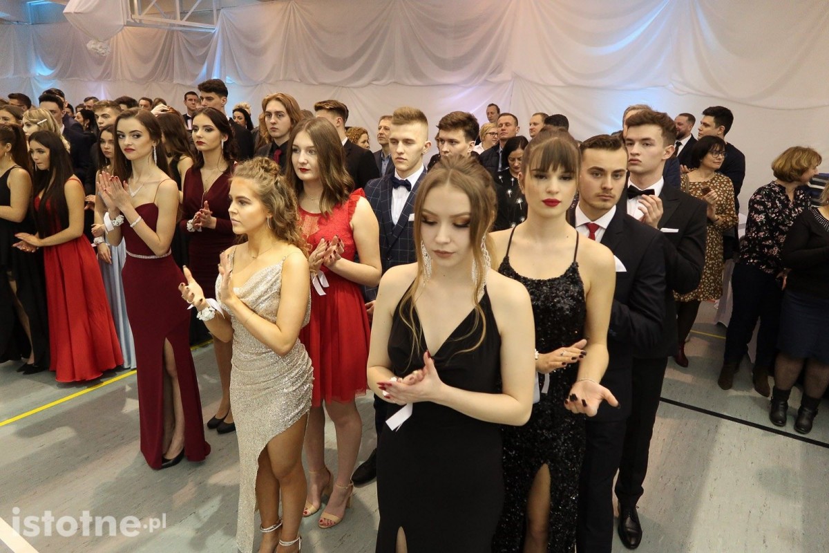 Studniówka w I Liceum Ogólnokształcącym w Bolesławcu