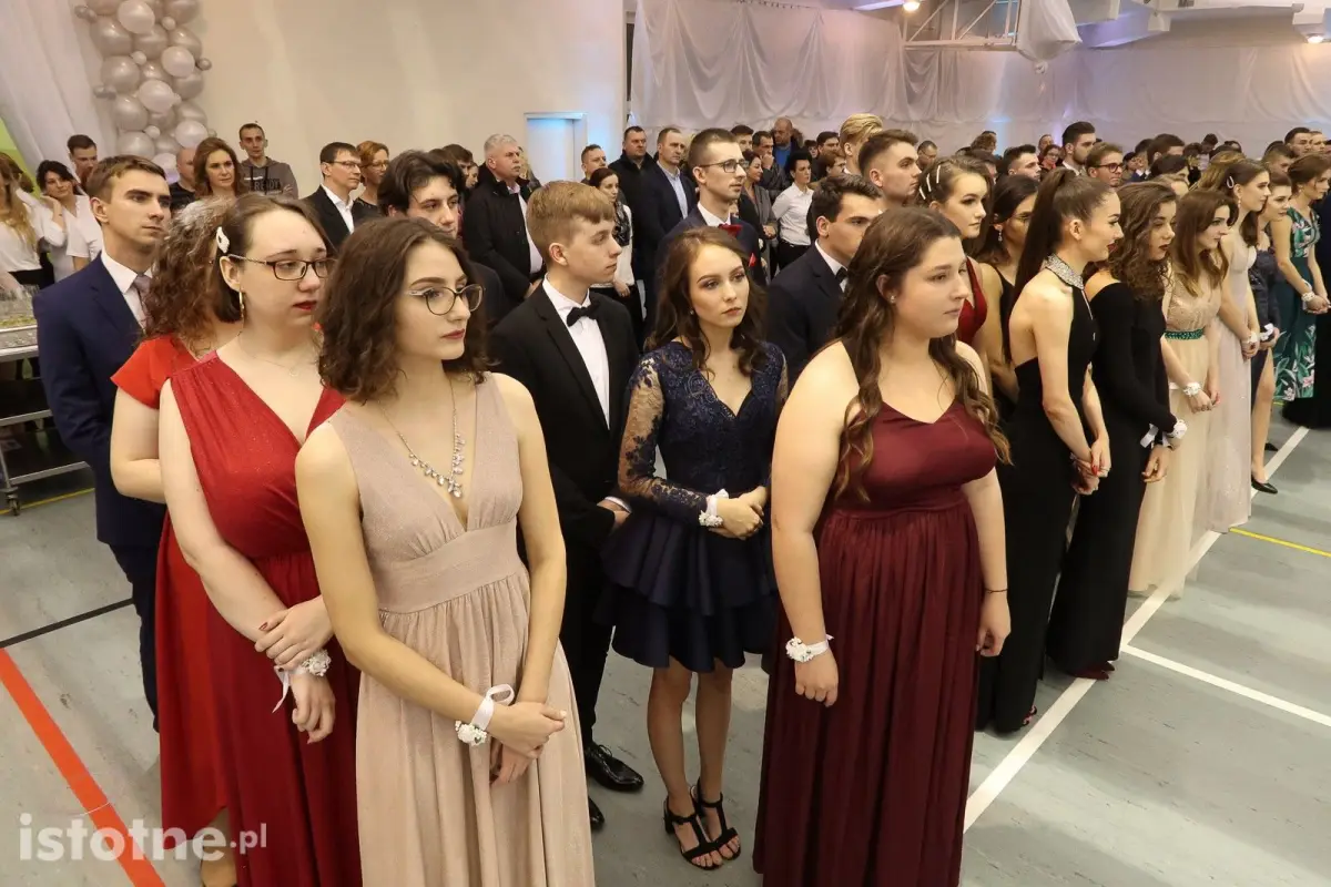 Studniówka w I Liceum Ogólnokształcącym w Bolesławcu