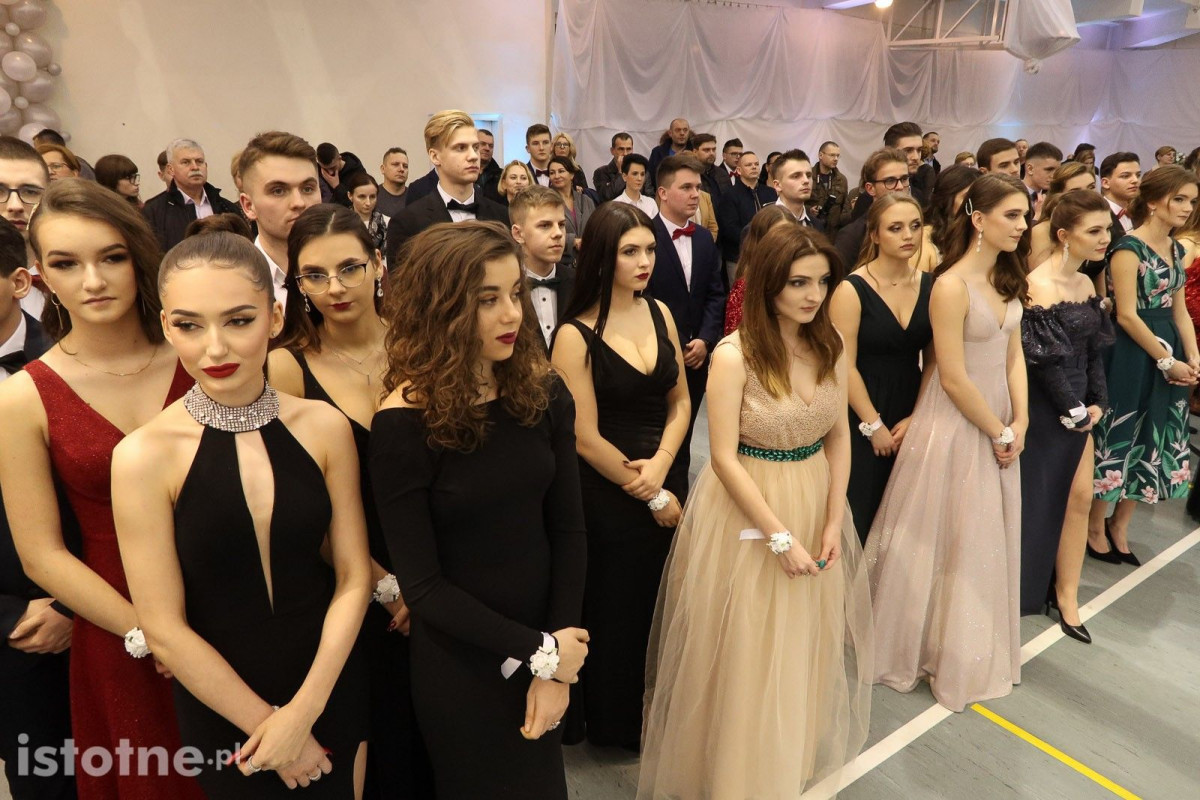 Studniówka w I Liceum Ogólnokształcącym w Bolesławcu