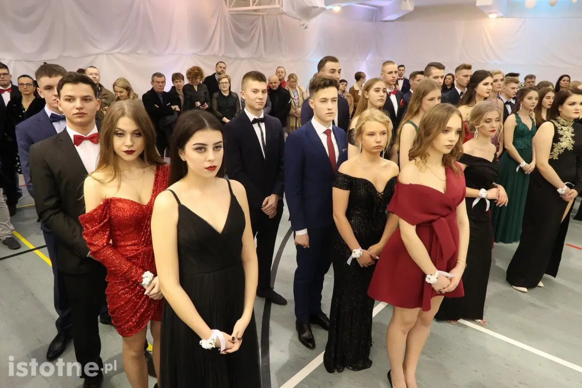 Studniówka w I Liceum Ogólnokształcącym w Bolesławcu