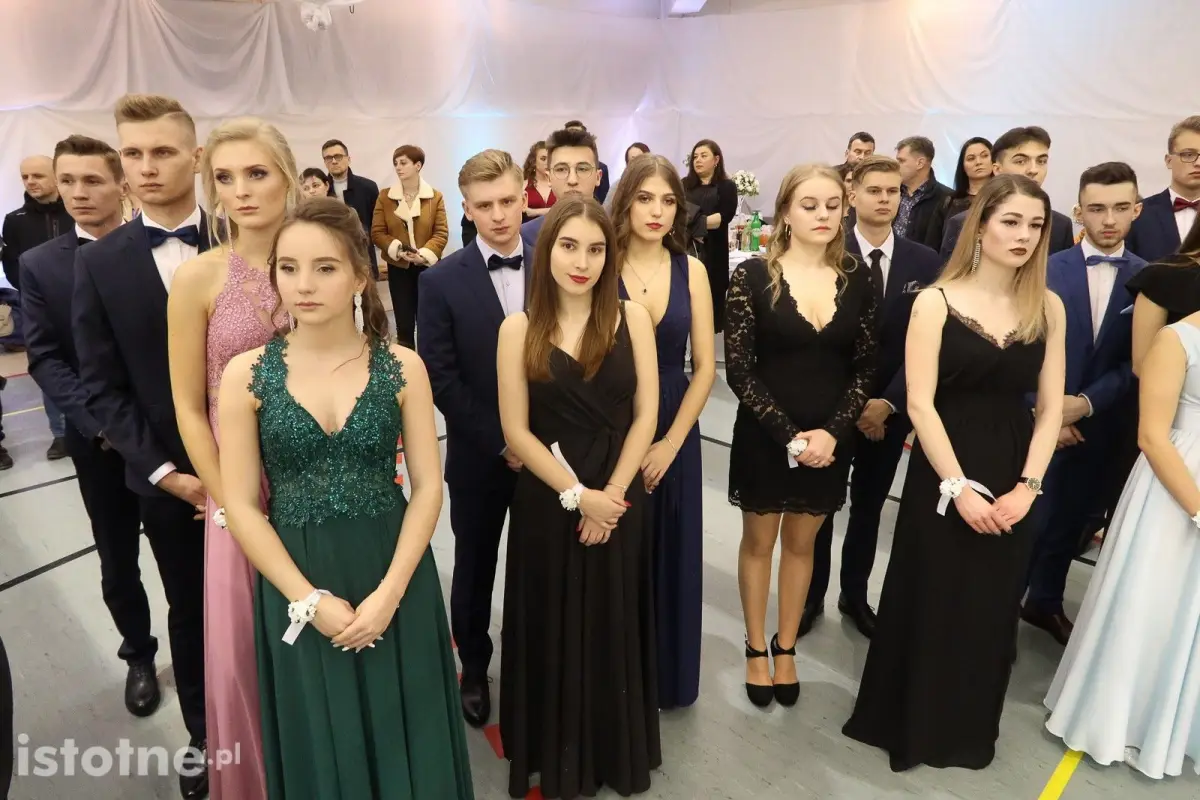 Studniówka w I Liceum Ogólnokształcącym w Bolesławcu