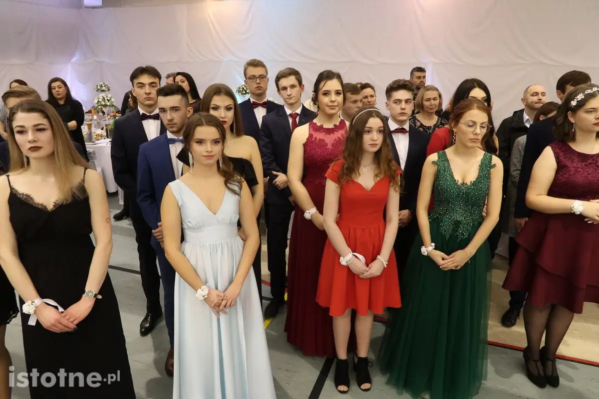 Studniówka w I Liceum Ogólnokształcącym w Bolesławcu