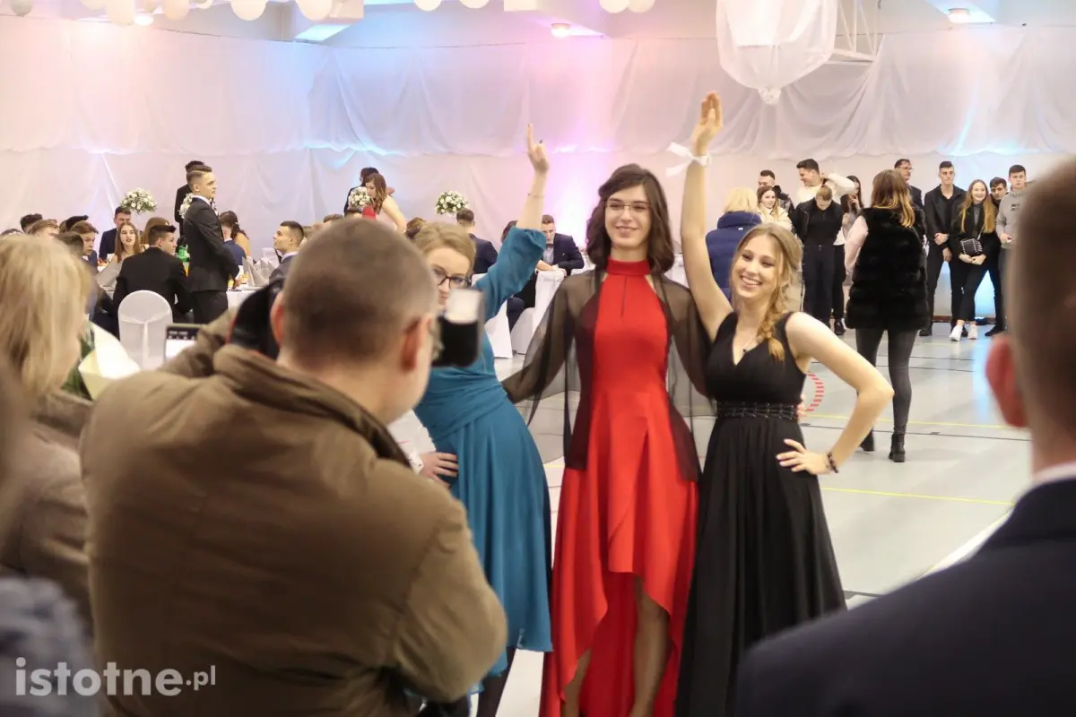 Studniówka w I Liceum Ogólnokształcącym w Bolesławcu