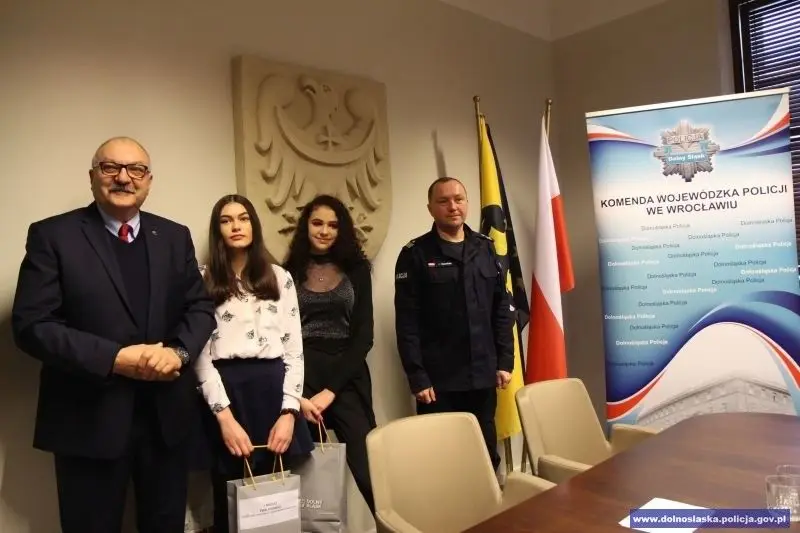 Uczennice „Handlówki” z najlepszymi memami na Dolnym Śląsku