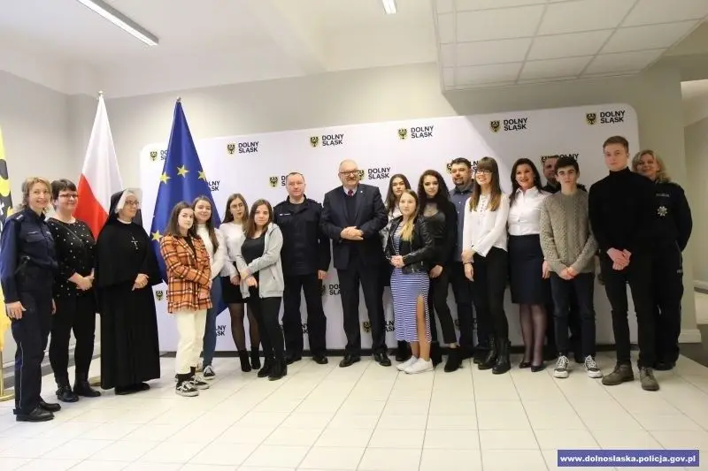 Uczennice „Handlówki” z najlepszymi memami na Dolnym Śląsku