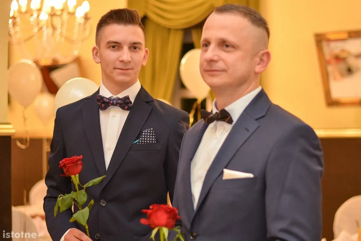 Zobacz, jak bawili się na studniówce uczniowie Zespołu Szkół Budowlanych