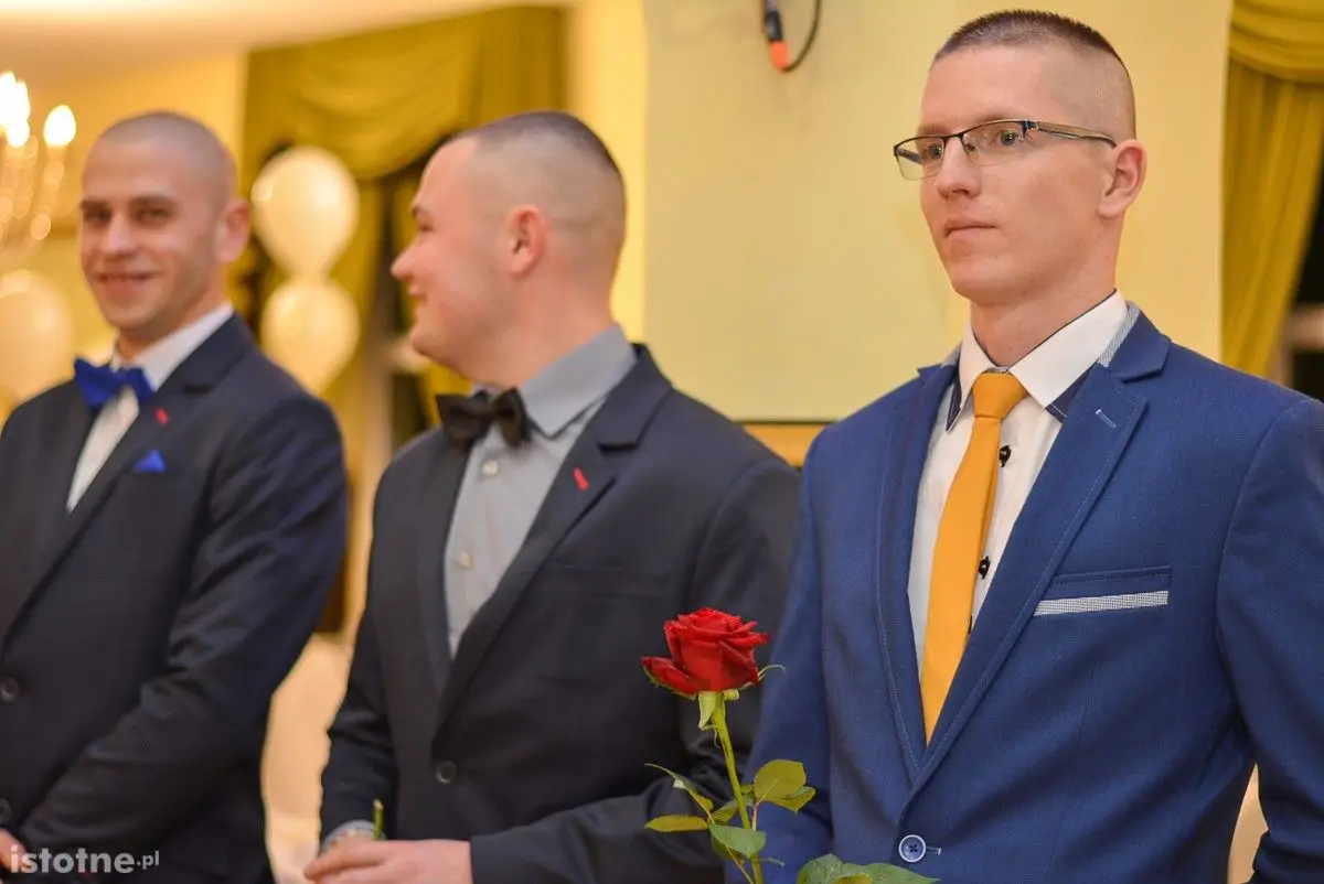Zobacz, jak bawili się na studniówce uczniowie Zespołu Szkół Budowlanych
