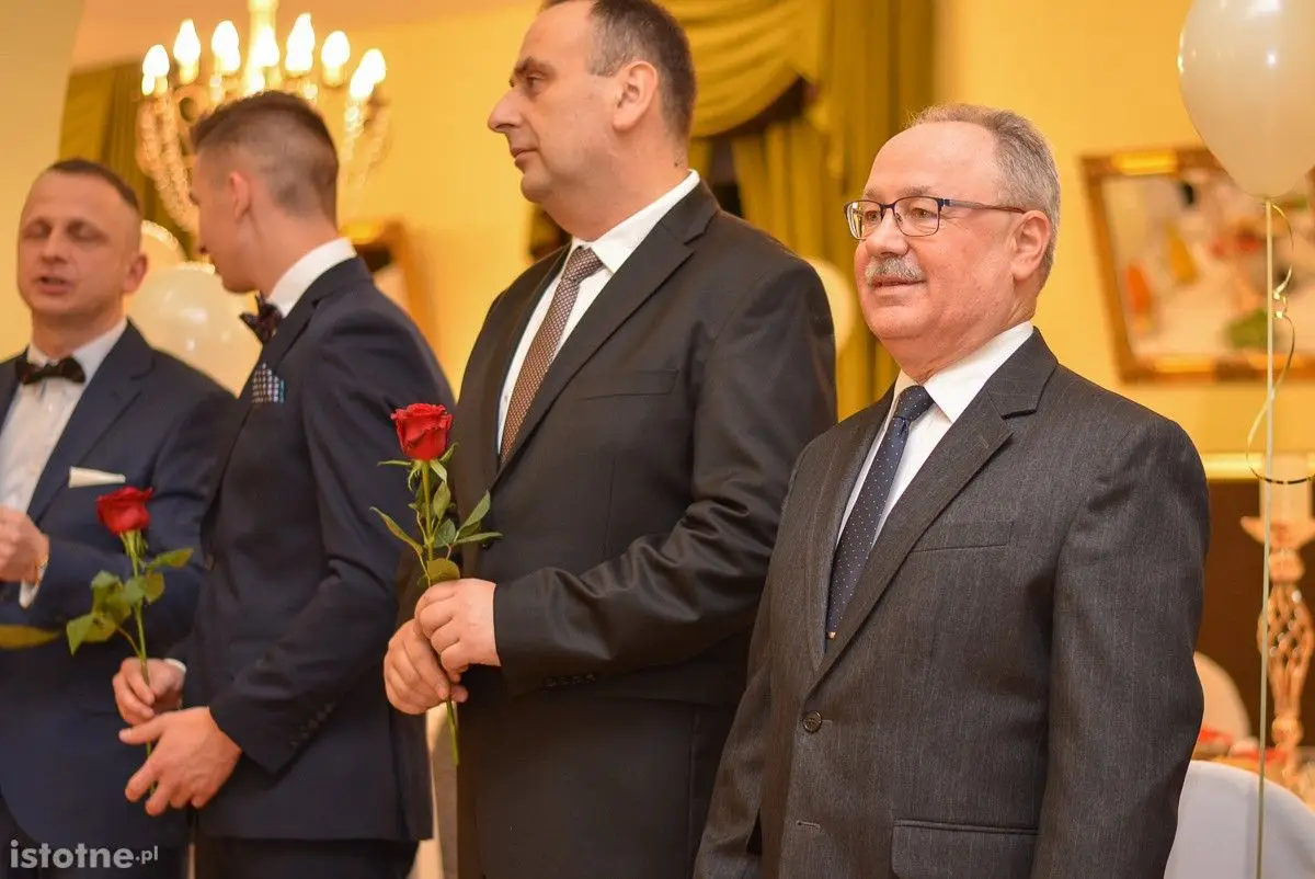 Zobacz, jak bawili się na studniówce uczniowie Zespołu Szkół Budowlanych