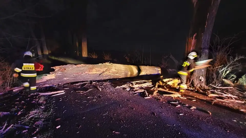 Orkan Sabina: nocne akcje straży