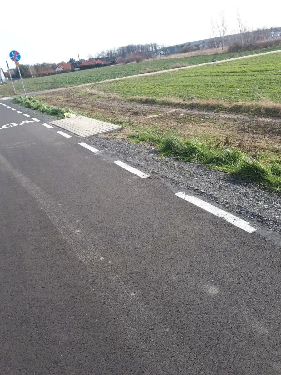 Wandale coraz bardziej bezczelni. Zniknęły kolejne ławki