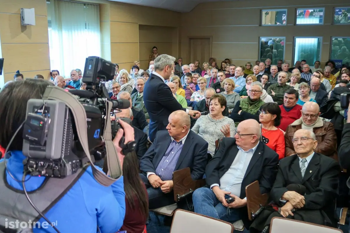 Spotkanie wyborcze Roberta Biedronia w Bolesławcu