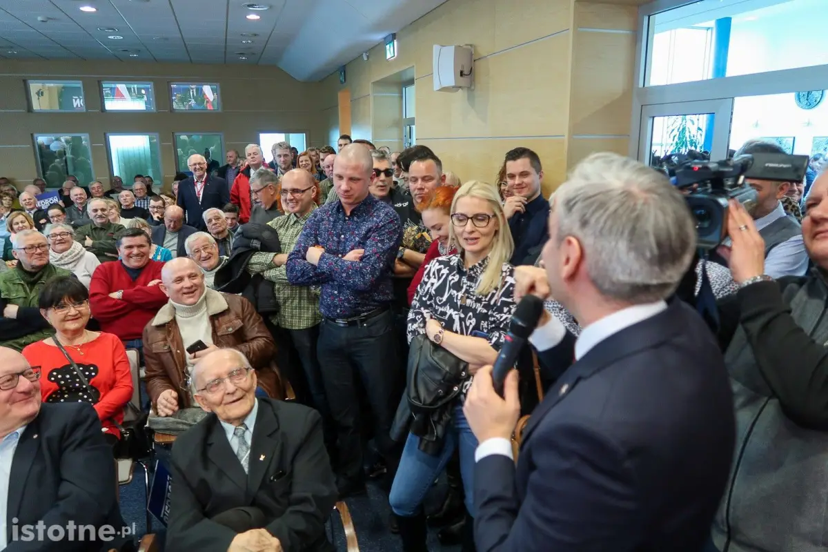 Spotkanie wyborcze Roberta Biedronia w Bolesławcu