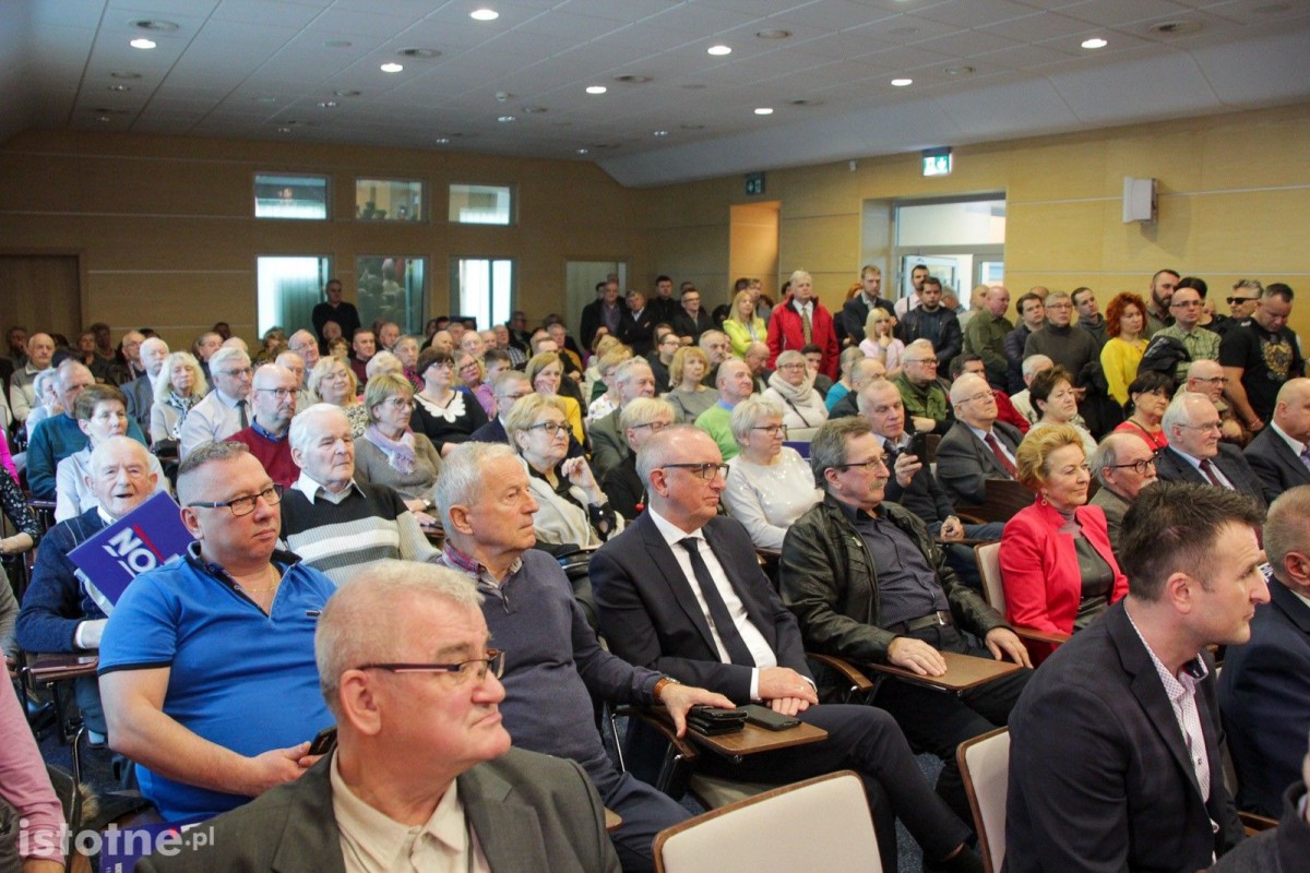 Spotkanie wyborcze Roberta Biedronia w Bolesławcu