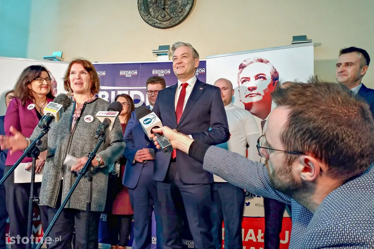 Konferencja prasowa Roberta Biedronia