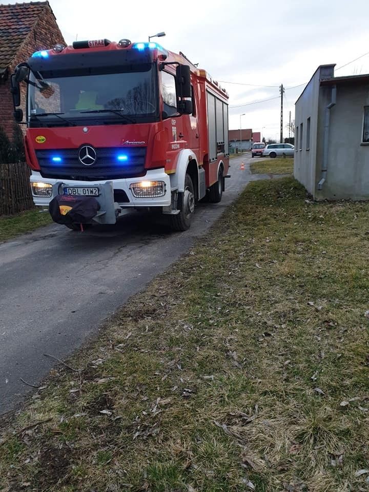 Akcja strażaków w Brzeźniku (gmina Bolesławiec)
