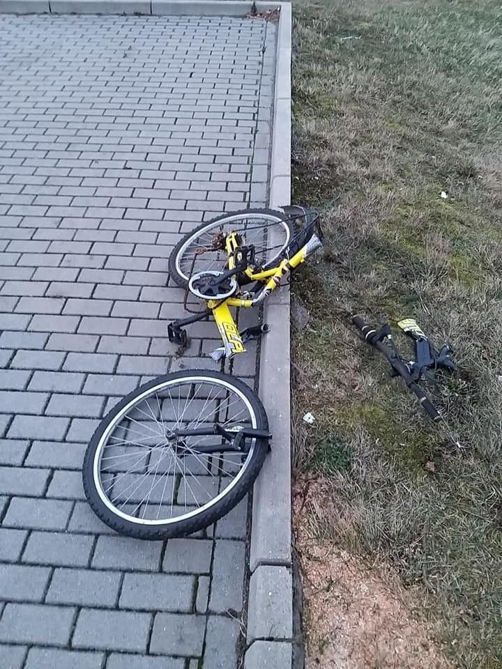 Dzieci w siedzibie strażaków z Przejęsławia (gmina Osiecznica, powiat bolesławiecki)