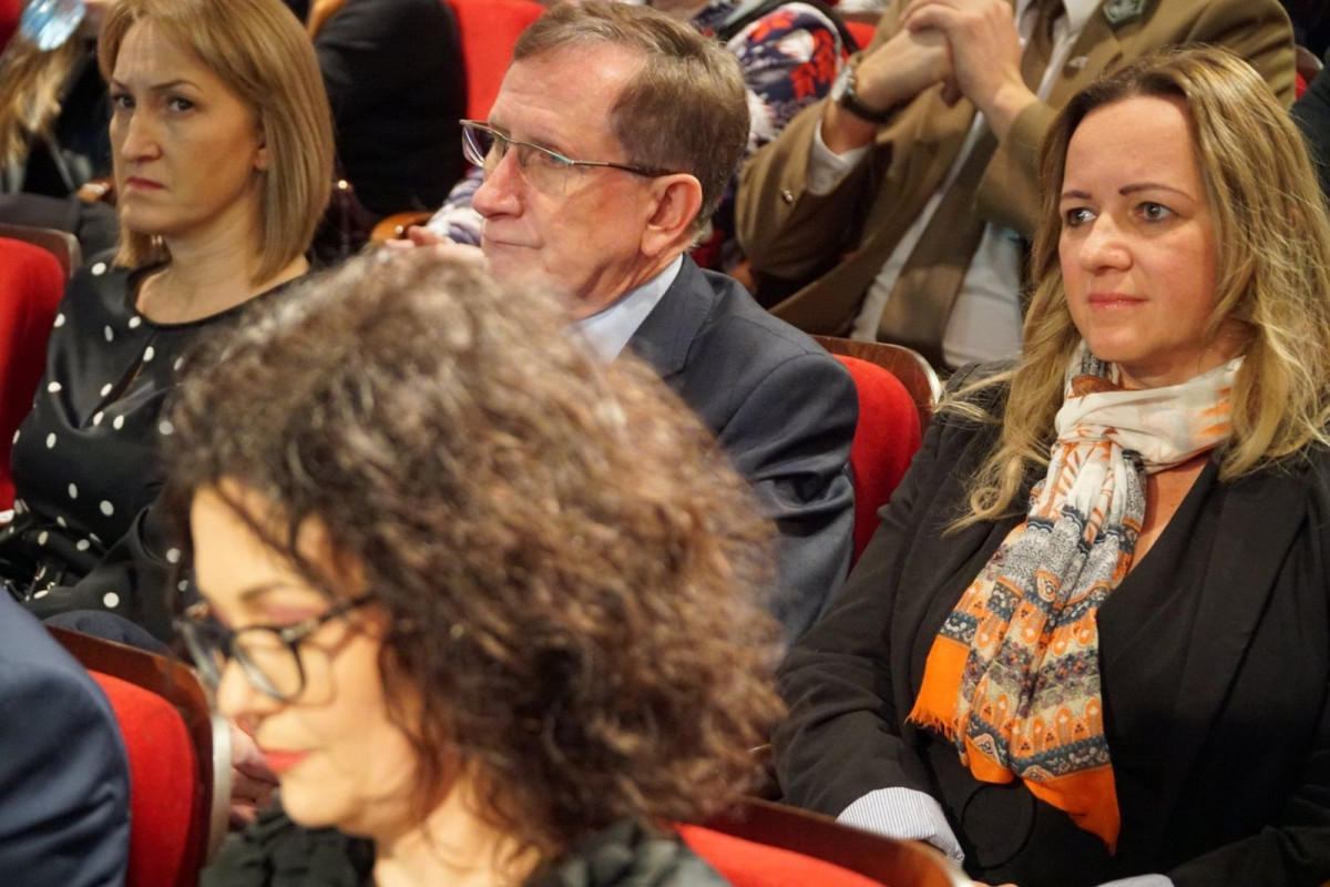 Koncert w Teatrze Starym w Bolesławcu. Podziękowanie dla osób, które pomogły w organizacji Opłatka