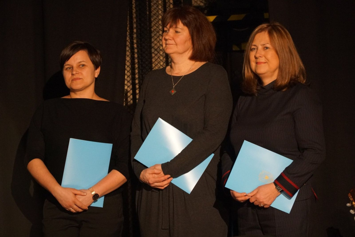 Koncert w Teatrze Starym w Bolesławcu. Podziękowanie dla osób, które pomogły w organizacji Opłatka