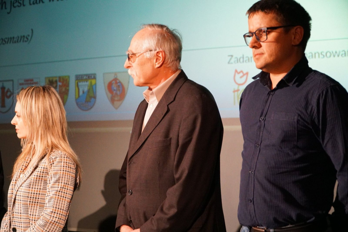 Koncert w Teatrze Starym w Bolesławcu. Podziękowanie dla osób, które pomogły w organizacji Opłatka