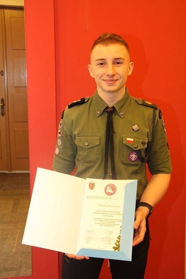 Koncert w Teatrze Starym w Bolesławcu. Podziękowanie dla osób, które pomogły w organizacji Opłatka