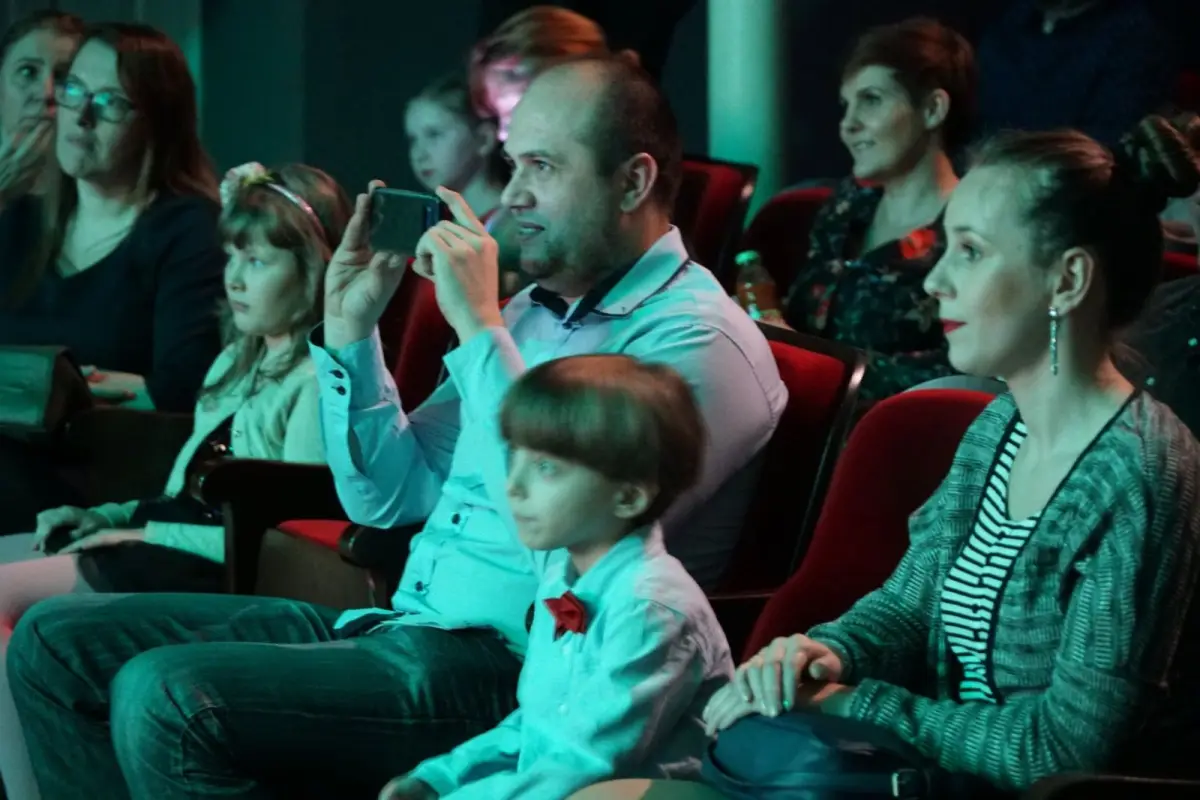 Koncert w Teatrze Starym w Bolesławcu. Podziękowanie dla osób, które pomogły w organizacji Opłatka