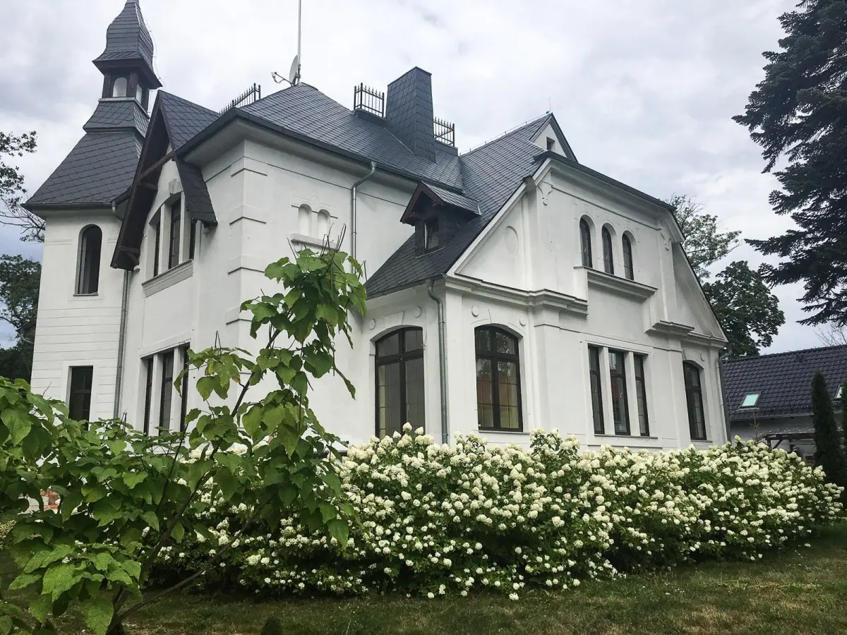 Centrum Rehabilitacji Geriatrycznej „Pałacyk Villa Mick” w Parowej