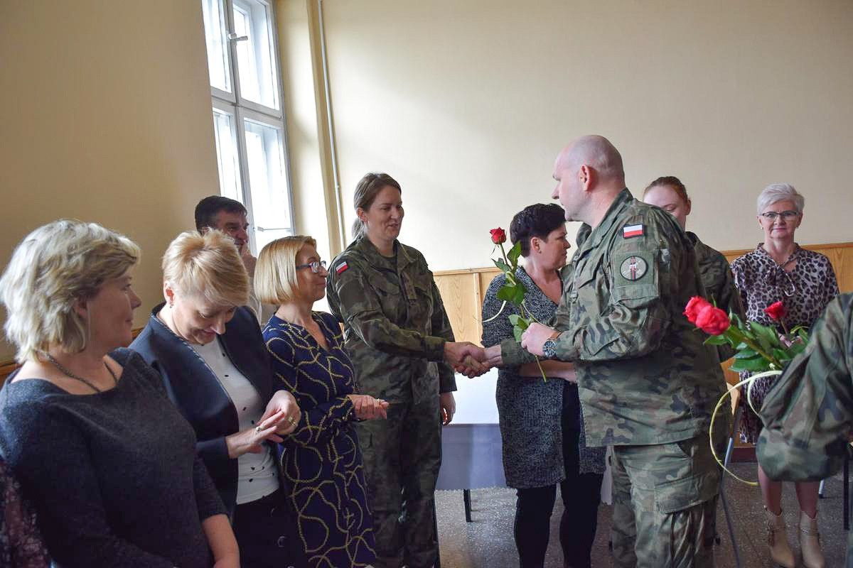 Spotkanie z okazji Dnia Kobiet w 23 Śląskim Pułku Artylerii w Bolesławcu