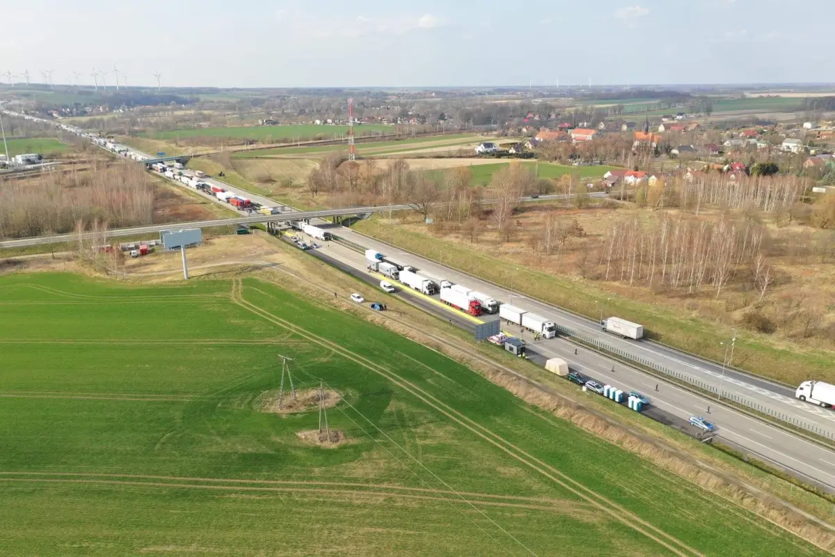 Granica Jędrzychowice. Kontrola sanitarna i graniczna