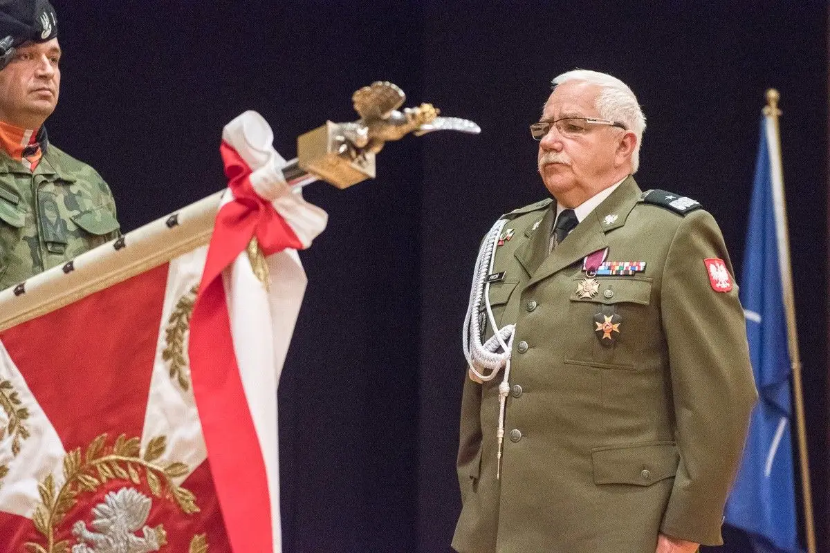 Płk Rafał Kowalik – nowy dowódca 10 Brygady Kawalerii Pancernej w Świętoszowie (gmina Osiecznica, powiat bolesławiecki)