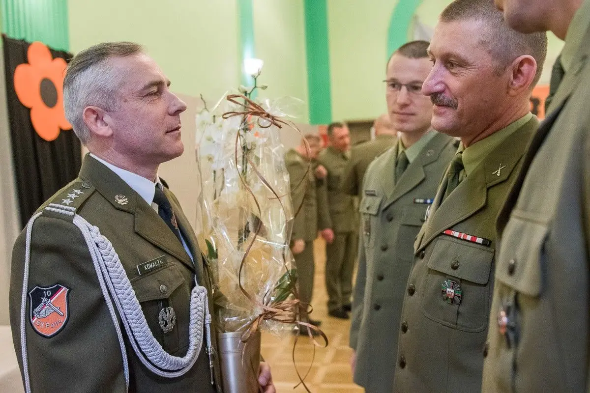 Płk Rafał Kowalik – nowy dowódca 10 Brygady Kawalerii Pancernej w Świętoszowie (gmina Osiecznica, powiat bolesławiecki)