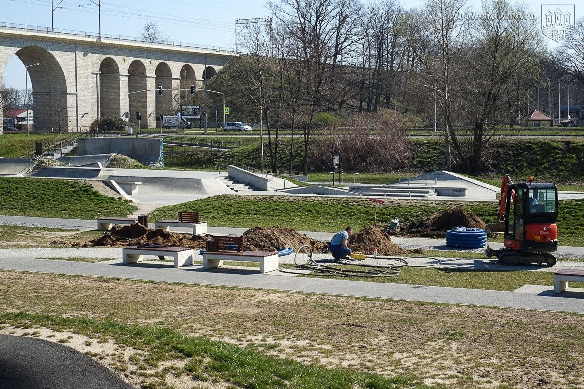 Prace na Wiadukt Plaza w Bolesławcu
