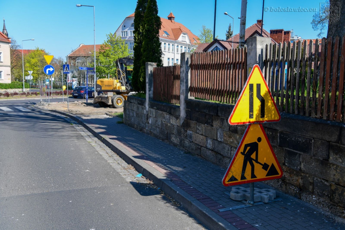 Prace przy przebudowie ulic Bankowej i Karola Miarki w Bolesławcu