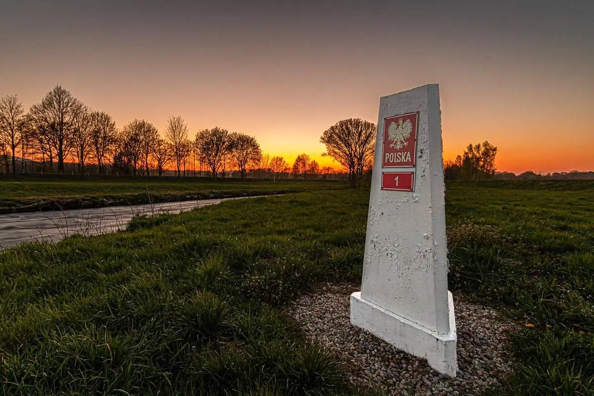 Żołnierze 23 Śląskiego Pułku Artylerii w Bolesławcu na posterunkach granicznych