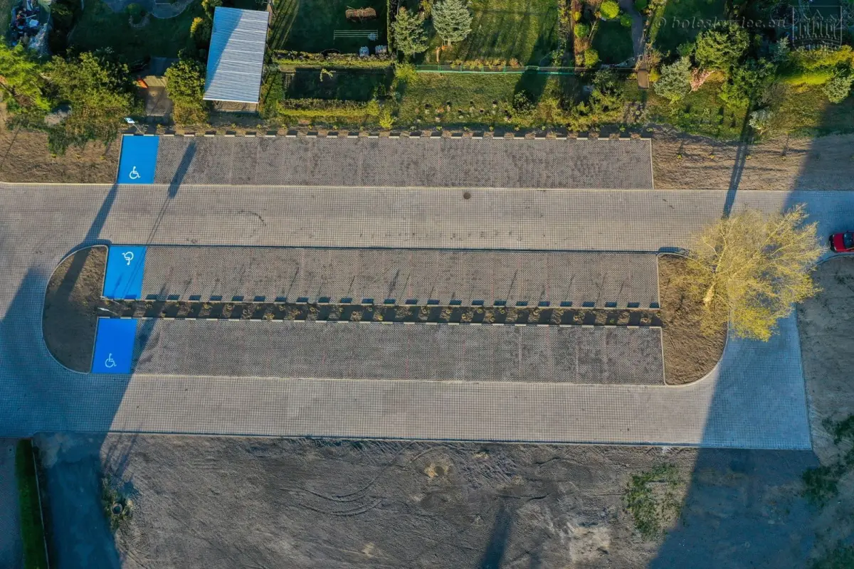 Parking na osiedlu Przylesie w Bolesławcu