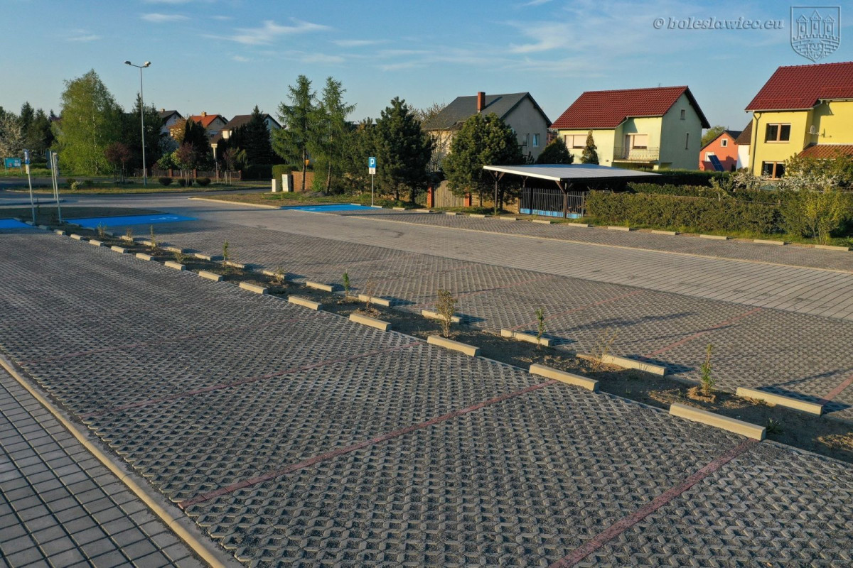 Parking na osiedlu Przylesie w Bolesławcu