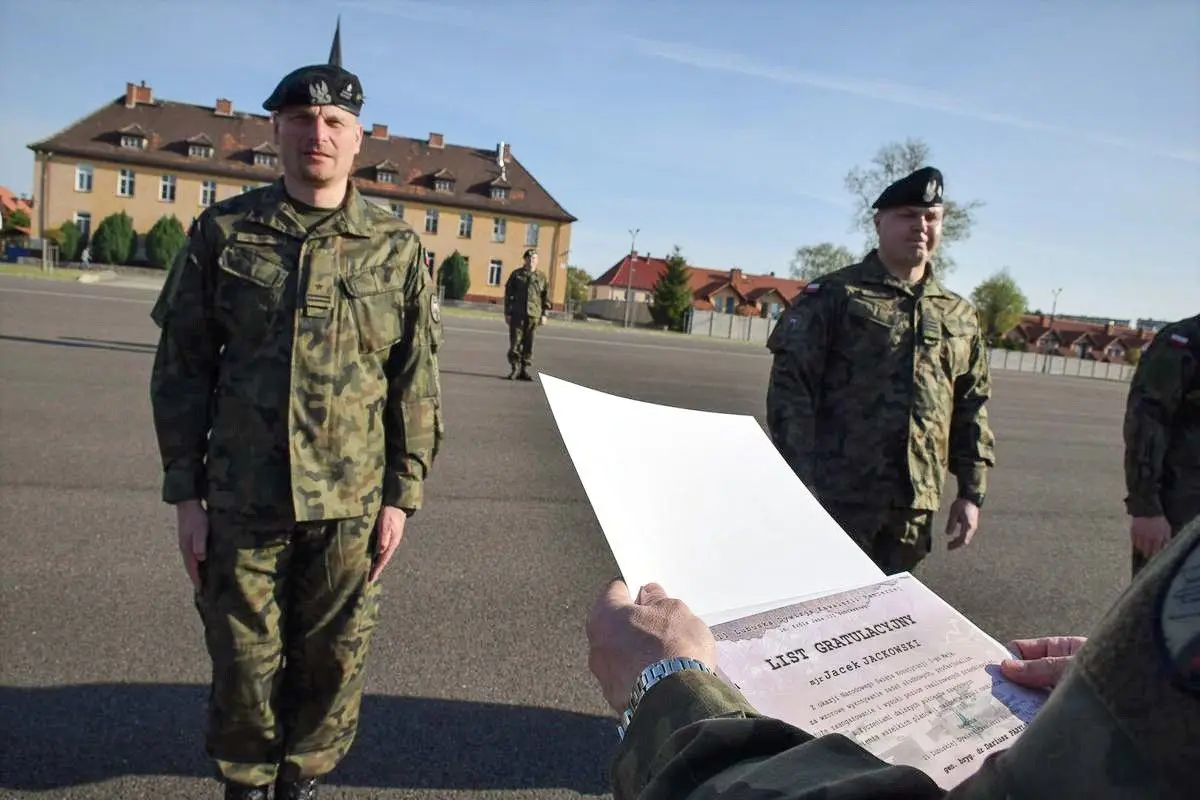 Uroczysta zbiórka w 23 Śląskim Pułku Artylerii w Bolesławcu